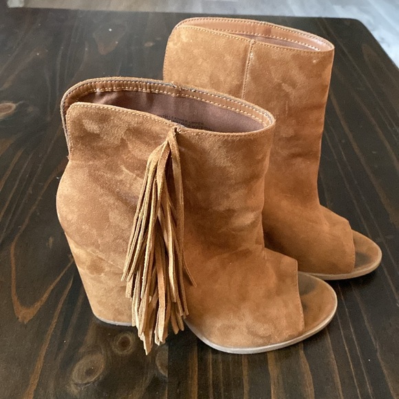 DV by Dolce Vita Peep Toe Fringe Booties - Picture 8 of 8